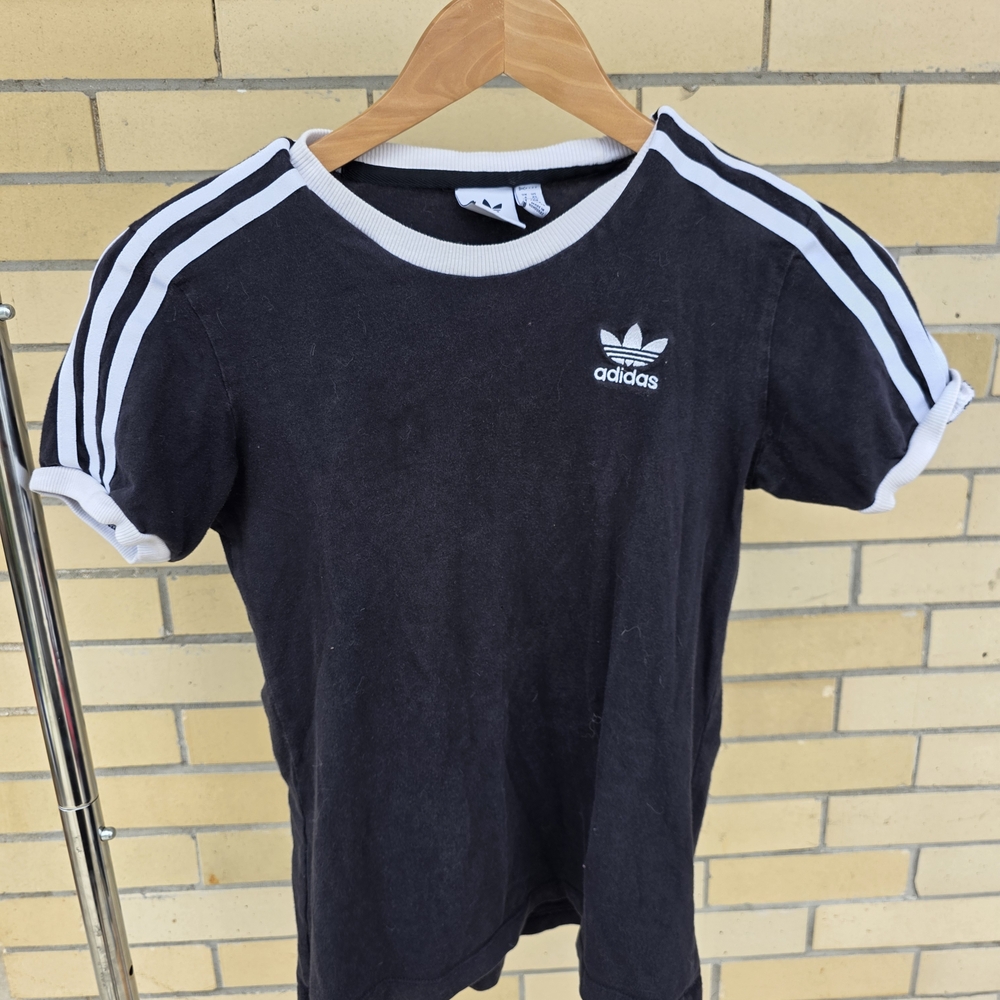 Adidas  Tee